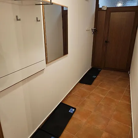 Apartment Viva 4-a-16 To The Door Grand Monastery